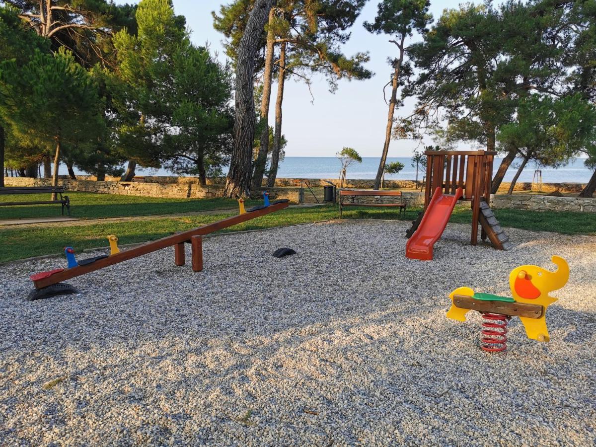 Mirta Deluxe Superior 5 Star Apartment, Your Piece Of Heaven By The Sea & Park, With Sea & Park View Novigrad  Ngoại thất bức ảnh