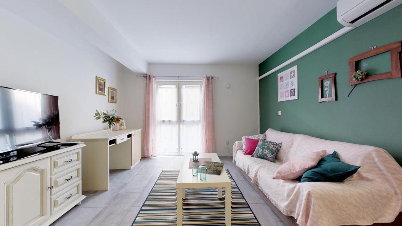 Mirta Deluxe Superior 5 Star Apartment, Your Piece Of Heaven By The Sea & Park, With Sea & Park View Novigrad  Ngoại thất bức ảnh