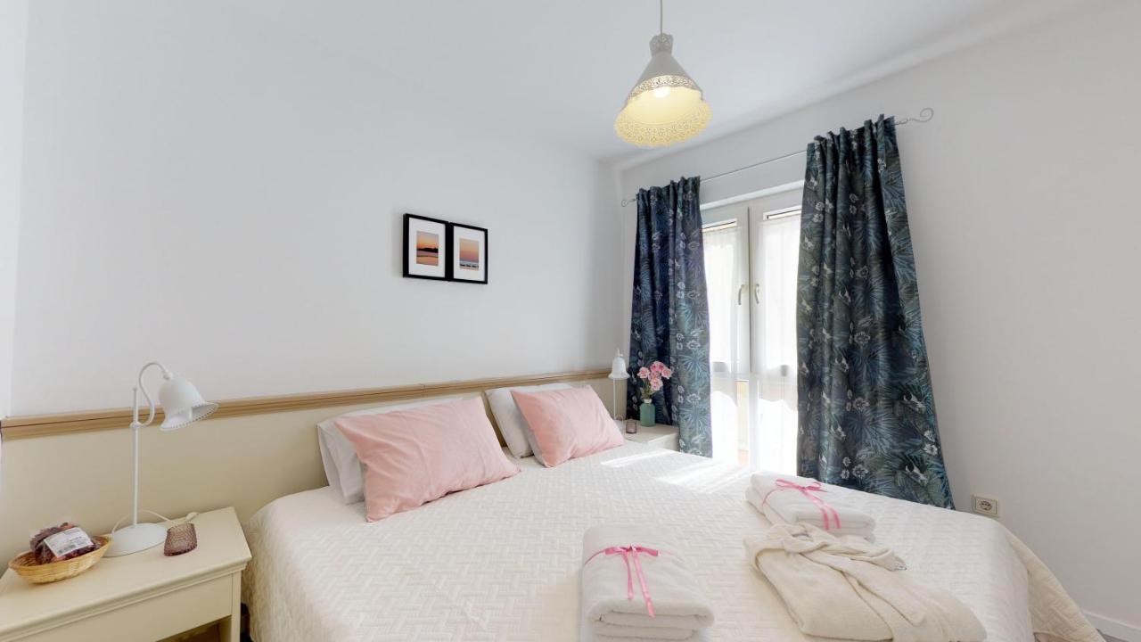 Mirta Deluxe Superior 5 Star Apartment, Your Piece Of Heaven By The Sea & Park, With Sea & Park View Novigrad  Ngoại thất bức ảnh