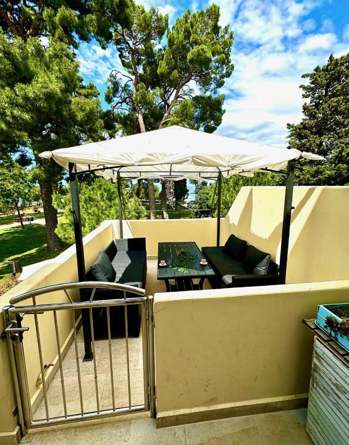 Mirta Deluxe Superior 5 Star Apartment, Your Piece Of Heaven By The Sea & Park, With Sea & Park View Novigrad  Ngoại thất bức ảnh