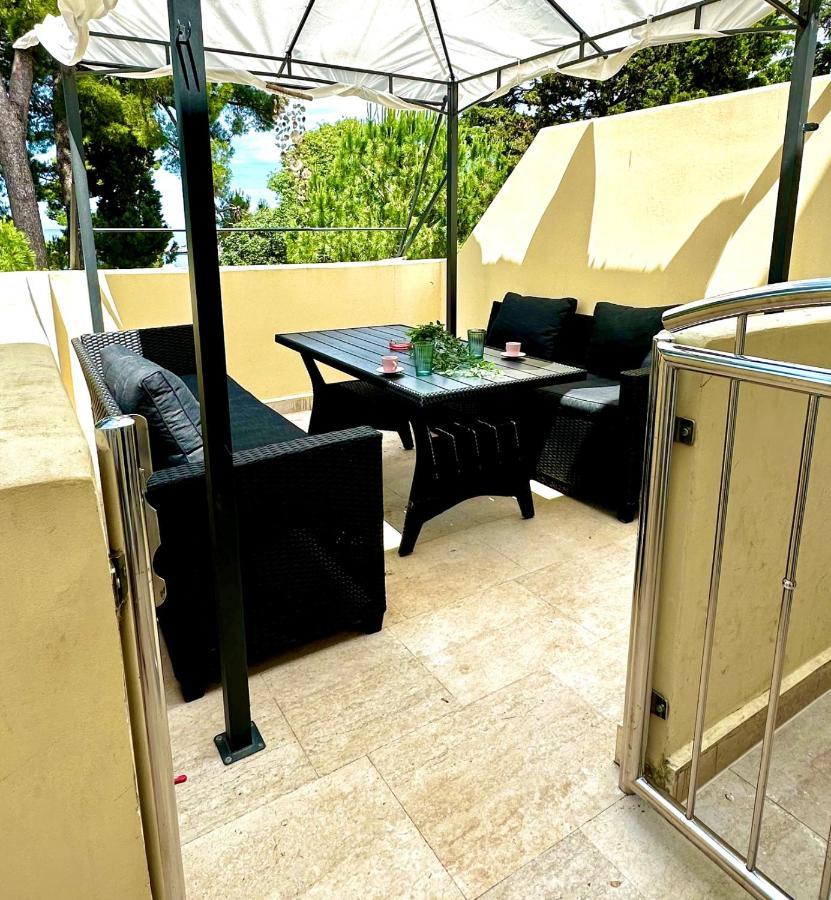 Mirta Deluxe Superior 5 Star Apartment, Your Piece Of Heaven By The Sea & Park, With Sea & Park View Novigrad  Ngoại thất bức ảnh